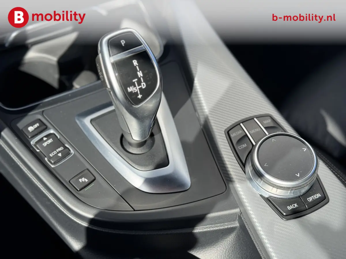 420i High Executive M-Sport Apple CarPlay Hifi | Leer | Sportstoelen | Stoelverwarming | DAB Audio
