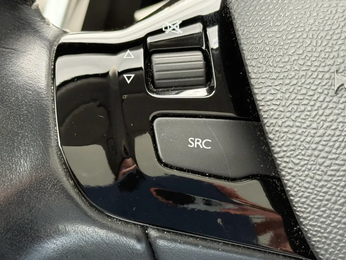 BWJ 2019 1.2 131 PK Blue Lease Premium NIEUWE DISTR.RIEM!! AUTOMAAT | PANORAMA | LEDER | CLIMA | ANDROID AUTO | APPLE CARPLAY | MULTIFUNCT. STUUR