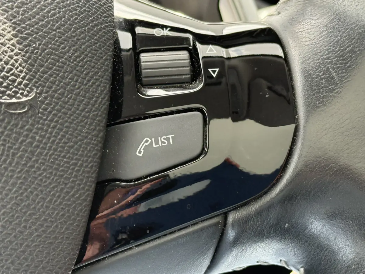 BWJ 2019 1.2 131 PK Blue Lease Premium NIEUWE DISTR.RIEM!! AUTOMAAT | PANORAMA | LEDER | CLIMA | ANDROID AUTO | APPLE CARPLAY | MULTIFUNCT. STUUR