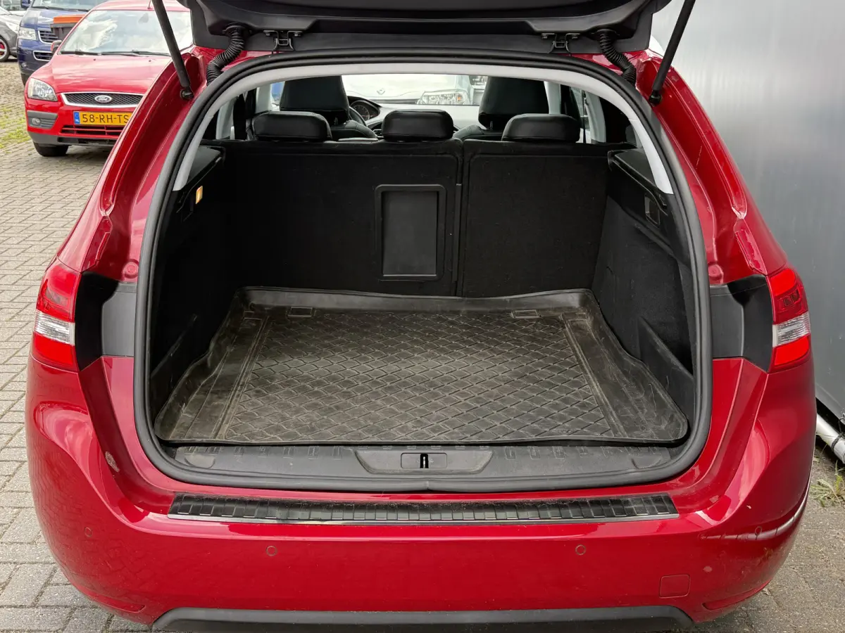 BWJ 2019 1.2 131 PK Blue Lease Premium NIEUWE DISTR.RIEM!! AUTOMAAT | PANORAMA | LEDER | CLIMA | ANDROID AUTO | APPLE CARPLAY | MULTIFUNCT. STUUR