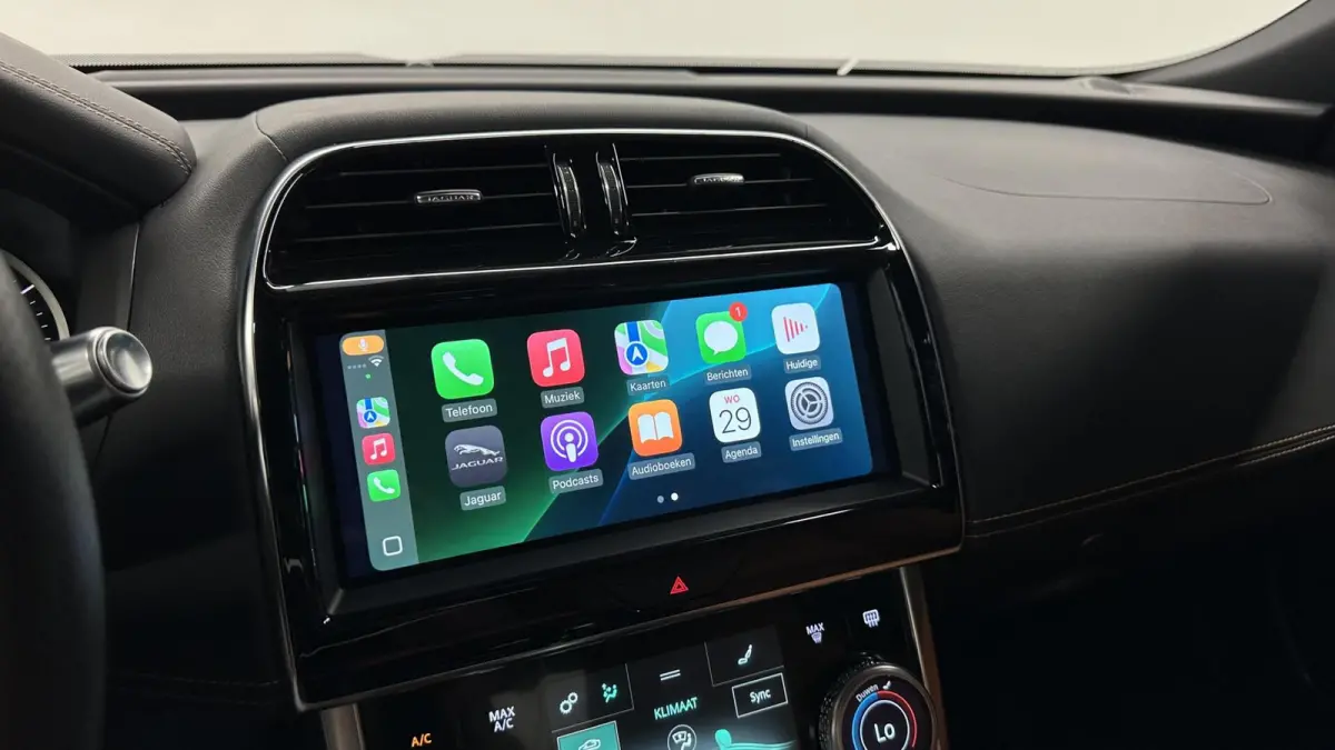 2.0 P250 R-Dynamic HSE NAVI LEER CAMERA CARPLAY.