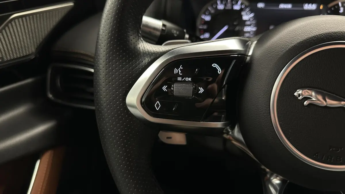 2.0 P250 R-Dynamic HSE NAVI LEER CAMERA CARPLAY.