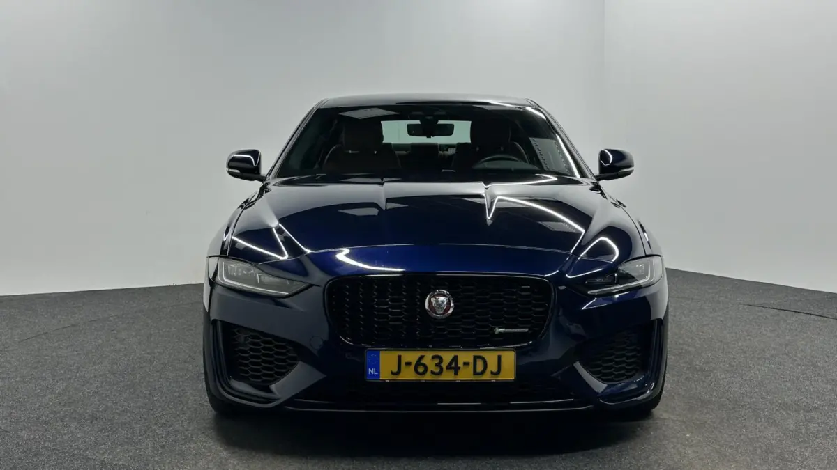 2.0 P250 R-Dynamic HSE NAVI LEER CAMERA CARPLAY.