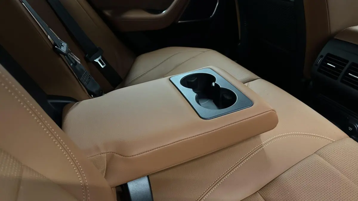 2.0 P250 R-Dynamic HSE NAVI LEER CAMERA CARPLAY.