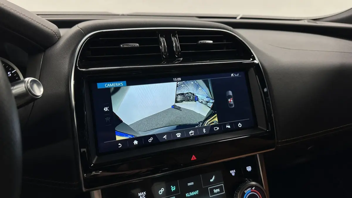 2.0 P250 R-Dynamic HSE NAVI LEER CAMERA CARPLAY.