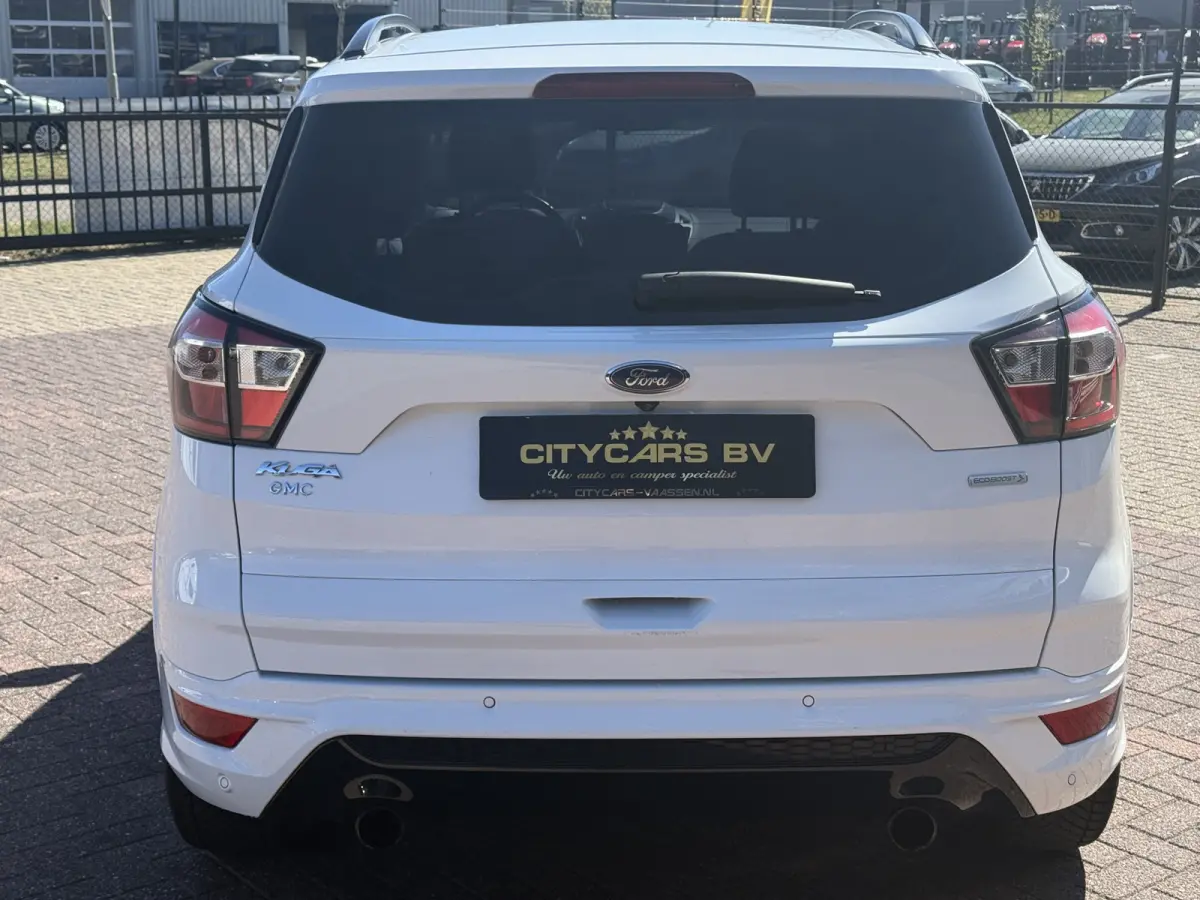 2.0 ST-Line automaat 4x4 243 pk Apple carplay camera climate ctr cruise ctr elktr trekhaak half leder/alcantara lmv 19 inch keyless entry dealer onderhouden