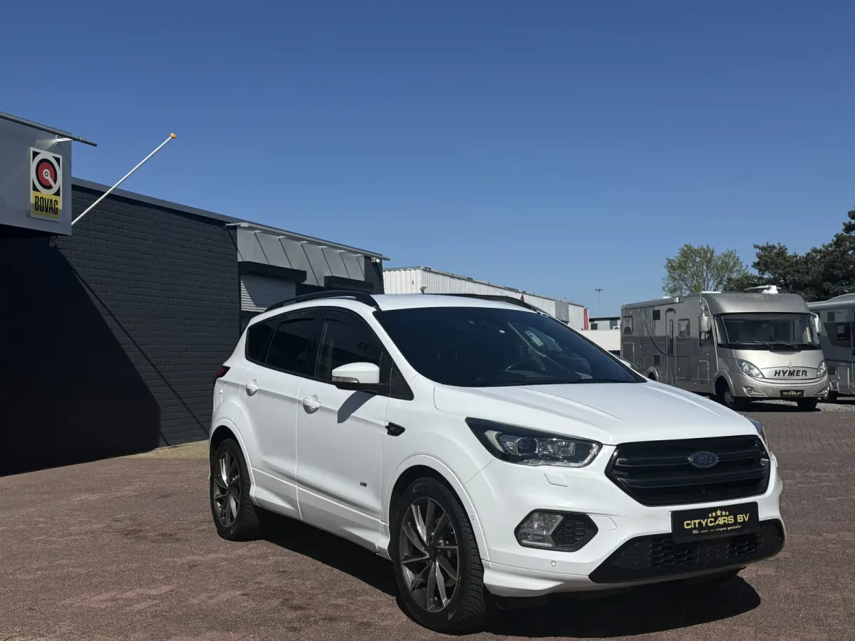 2.0 ST-Line automaat 4x4 243 pk Apple carplay camera climate ctr cruise ctr elktr trekhaak half leder/alcantara lmv 19 inch keyless entry dealer onderhouden
