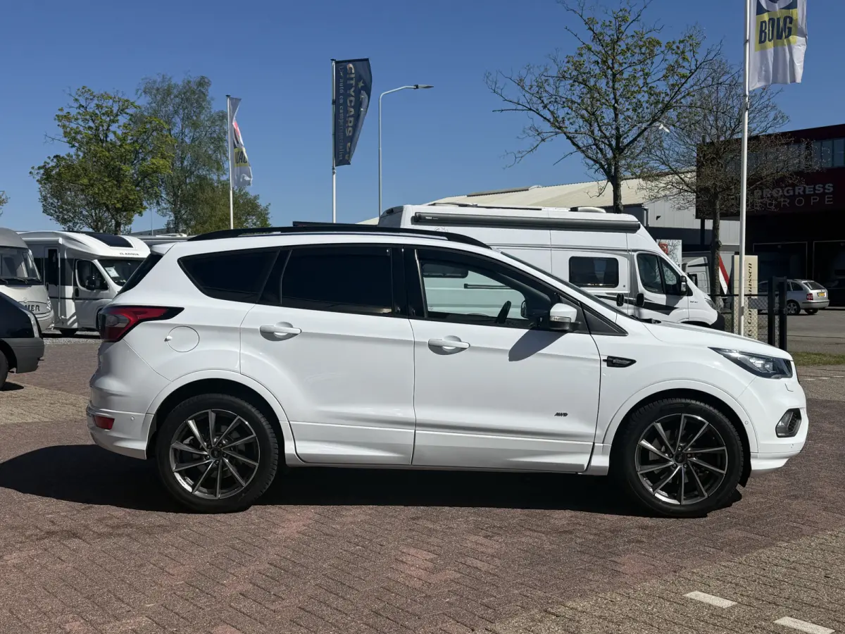 2.0 ST-Line automaat 4x4 243 pk Apple carplay camera climate ctr cruise ctr elktr trekhaak half leder/alcantara lmv 19 inch keyless entry dealer onderhouden