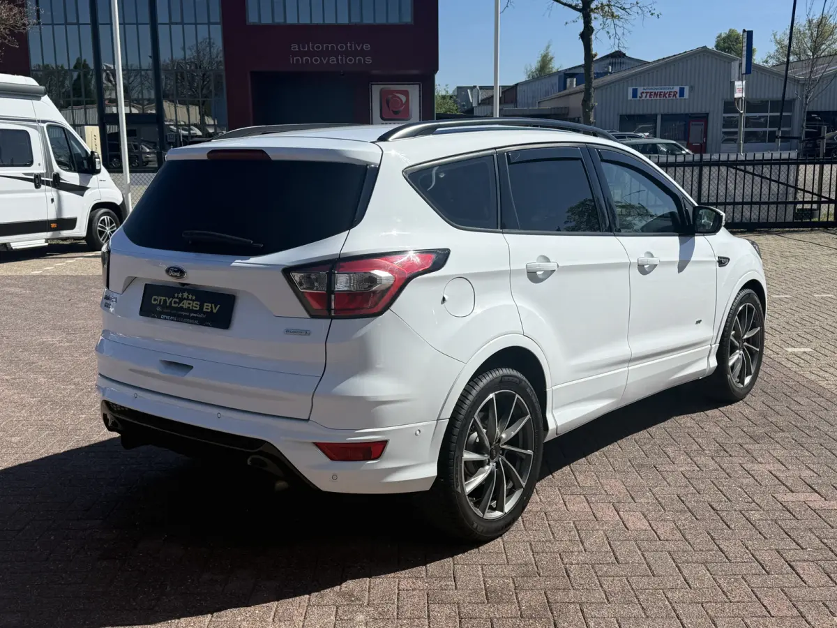2.0 ST-Line automaat 4x4 243 pk Apple carplay camera climate ctr cruise ctr elktr trekhaak half leder/alcantara lmv 19 inch keyless entry dealer onderhouden