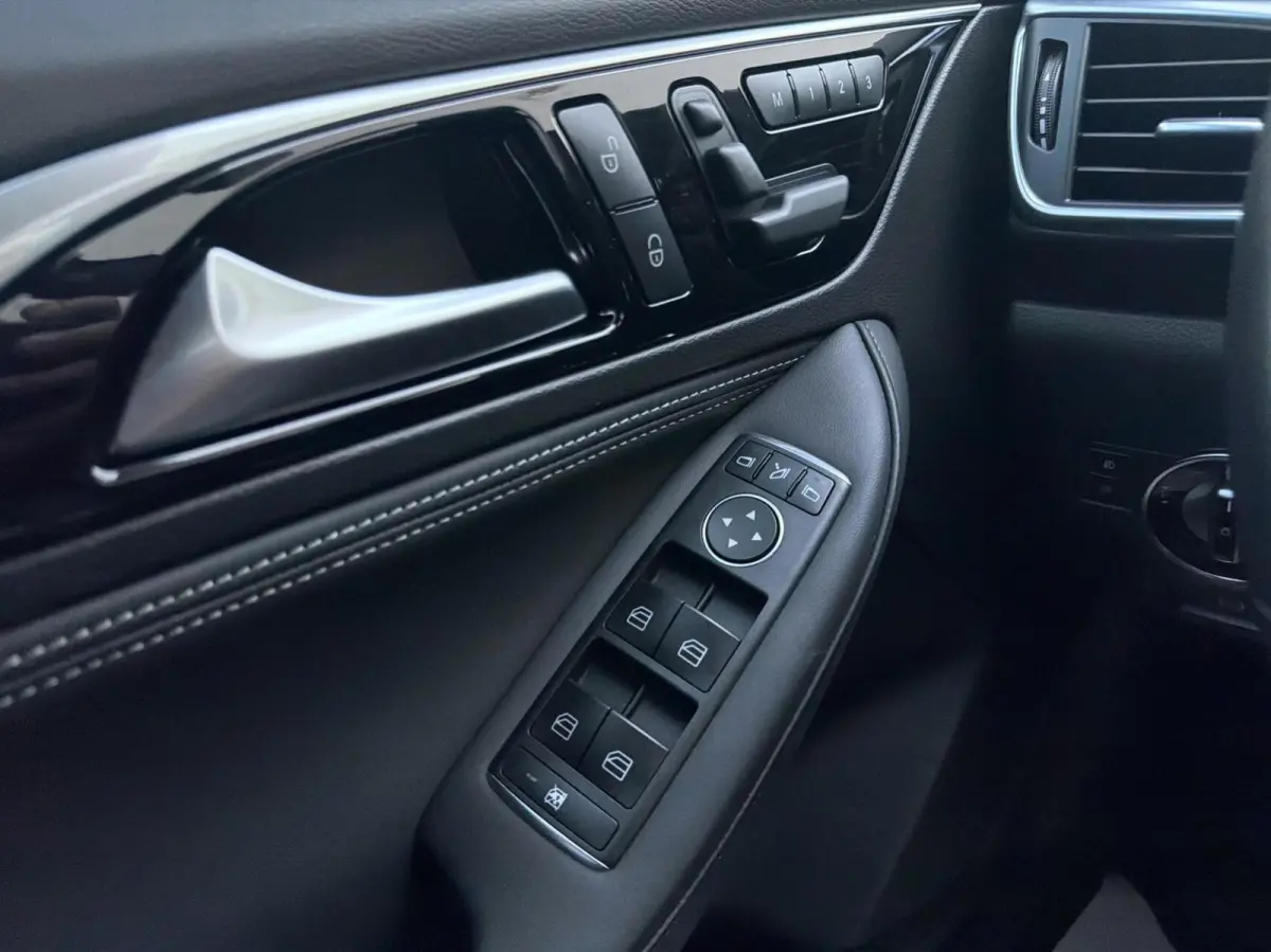 1.6t Premium Tech - NAVI/LEER/BOSE/360CAM/NAP