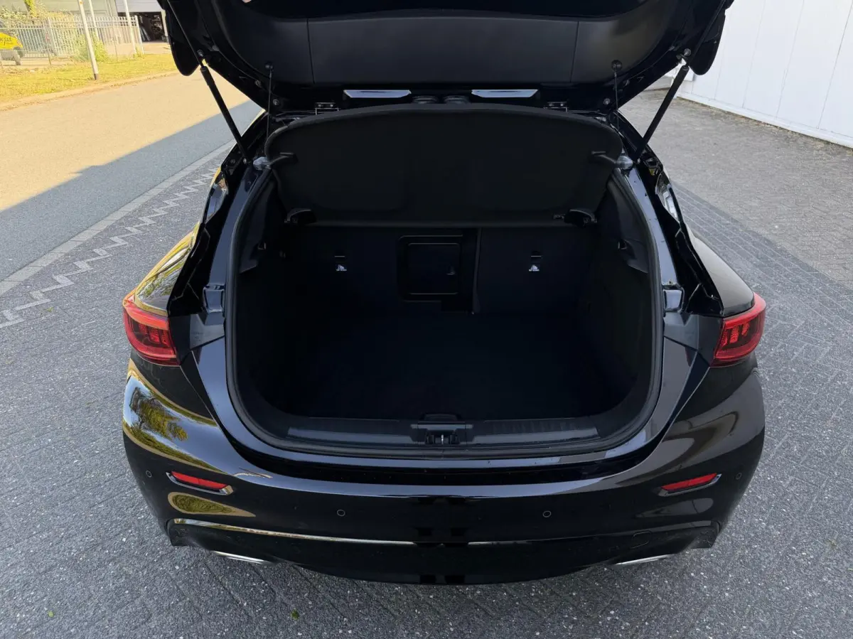 1.6t Premium Tech - NAVI/LEER/BOSE/360CAM/NAP
