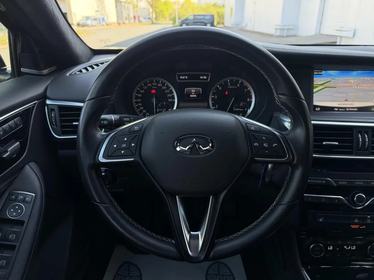1.6t Premium Tech - NAVI/LEER/BOSE/360CAM/NAP
