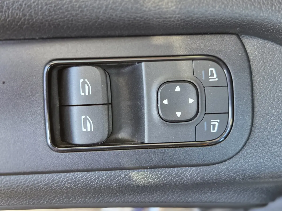 Pick-up 150Pk CDI Dubbel Cabine 6-pers. Automaat Trekhaak Cruisecontrol Airco