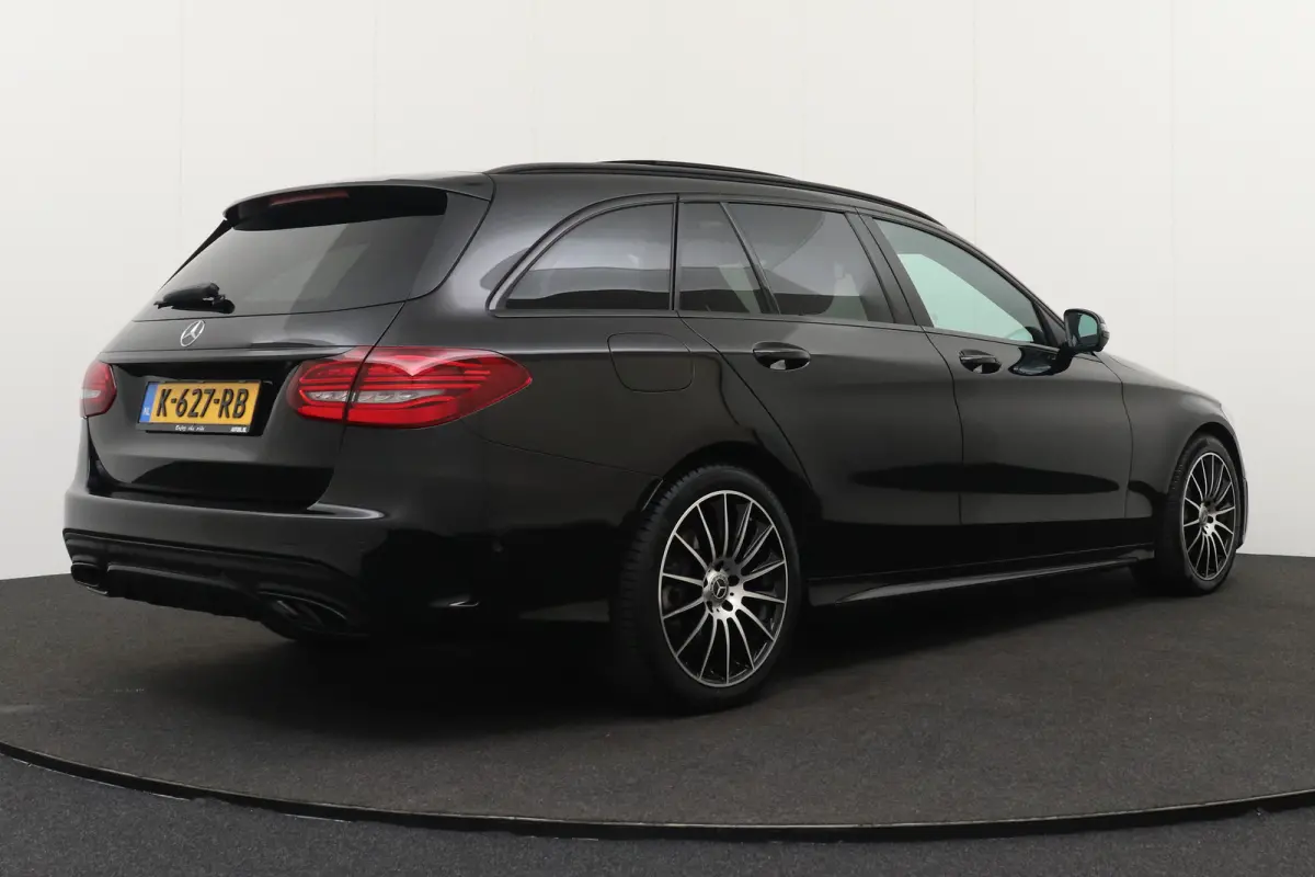 180 Business Solution AMG Pano-Dak Sfeerverlichting Carplay