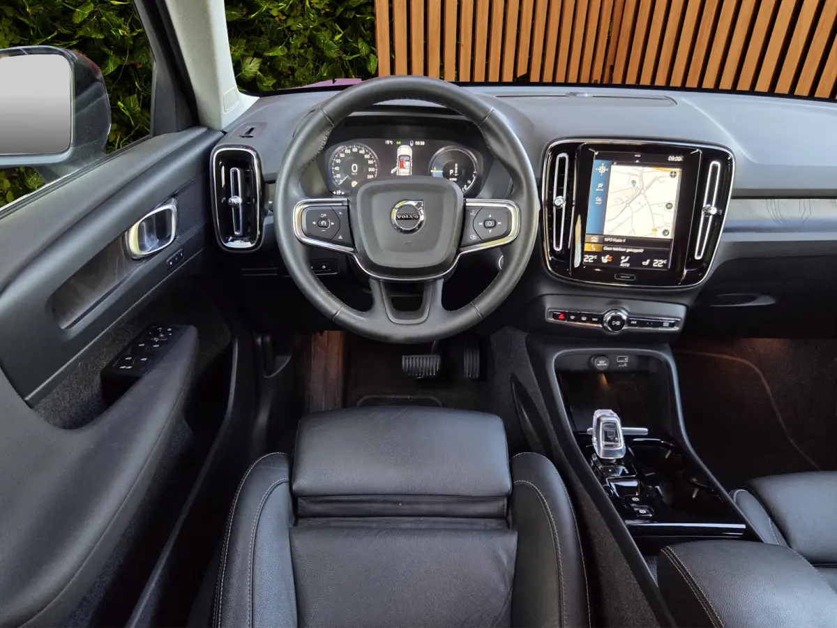 1.5 T4 Plug-In Hybrid Plus Bright | Memory | Adaptive Cruise | BLIS | Camera | Stuur/stoelverwarming