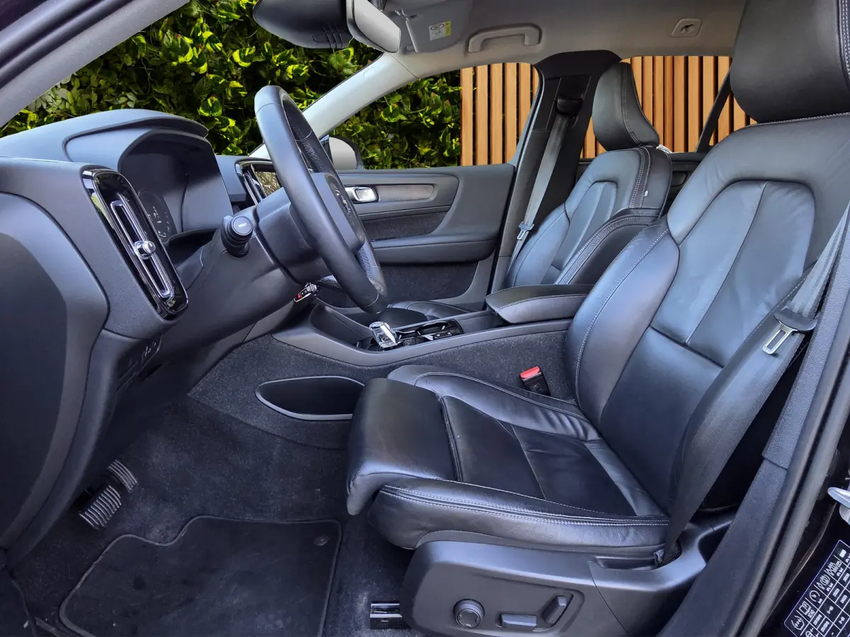 1.5 T4 Plug-In Hybrid Plus Bright | Memory | Adaptive Cruise | BLIS | Camera | Stuur/stoelverwarming