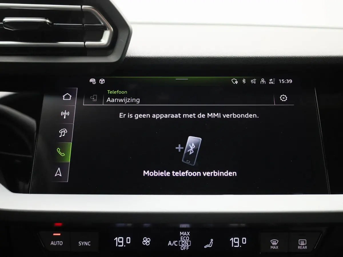 40 TFSI e Advanced edition l Adaptive cruise control l Climate control l Navigatie l Head-up display l Achteruitrijcamera l LED-koplampen l Elektr. voorstoelen geh. best. l Stoelverwarming l