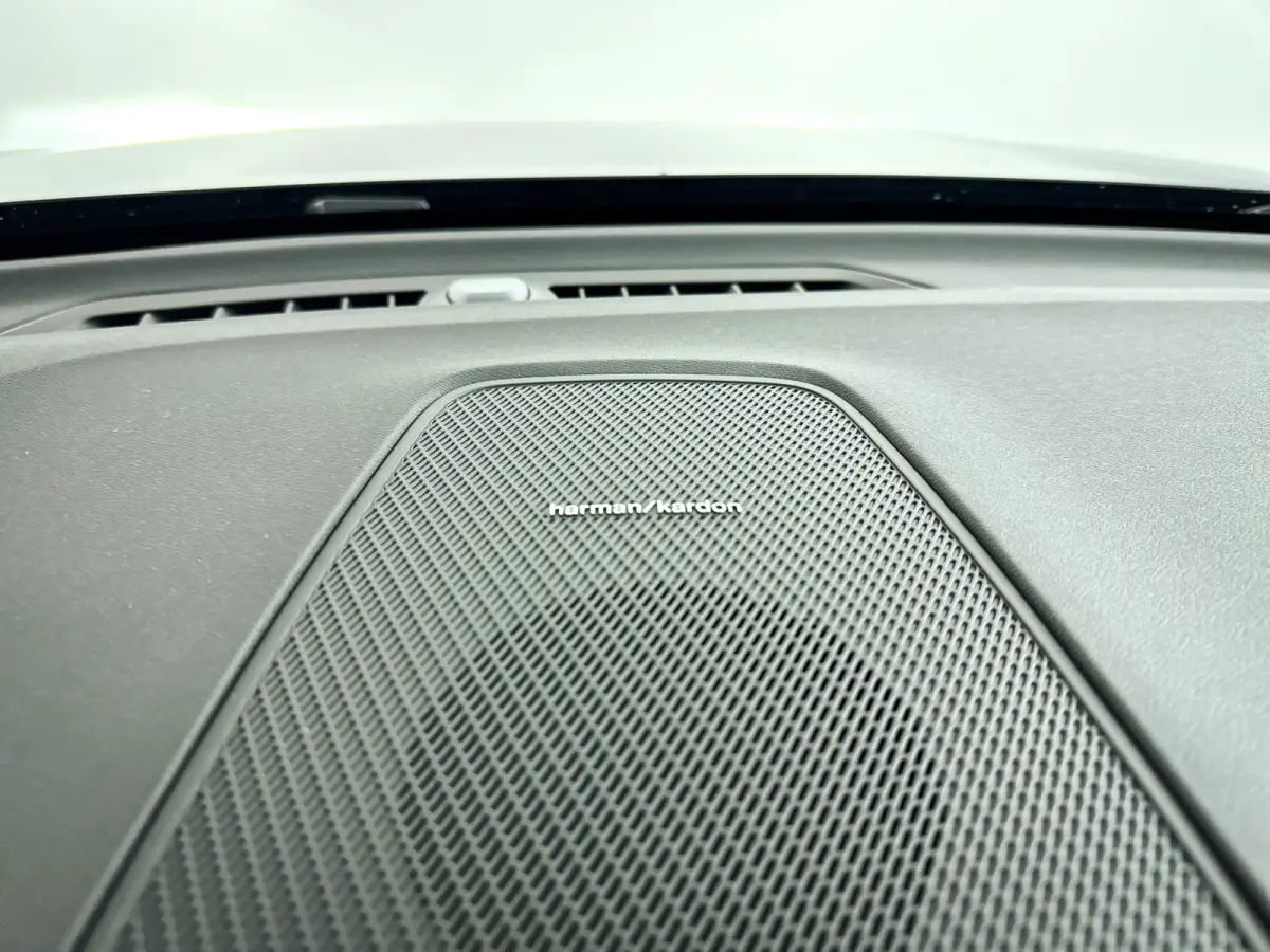 T6 Plug-in hybrid AWD Business Edition | 360° camera | Harman Kardon | Stoel- en Stuurverwarming