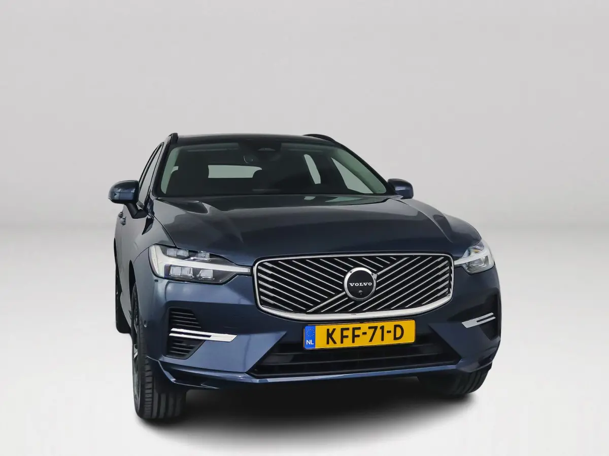 T6 Plug-in hybrid AWD Business Edition | 360° camera | Harman Kardon | Stoel- en Stuurverwarming