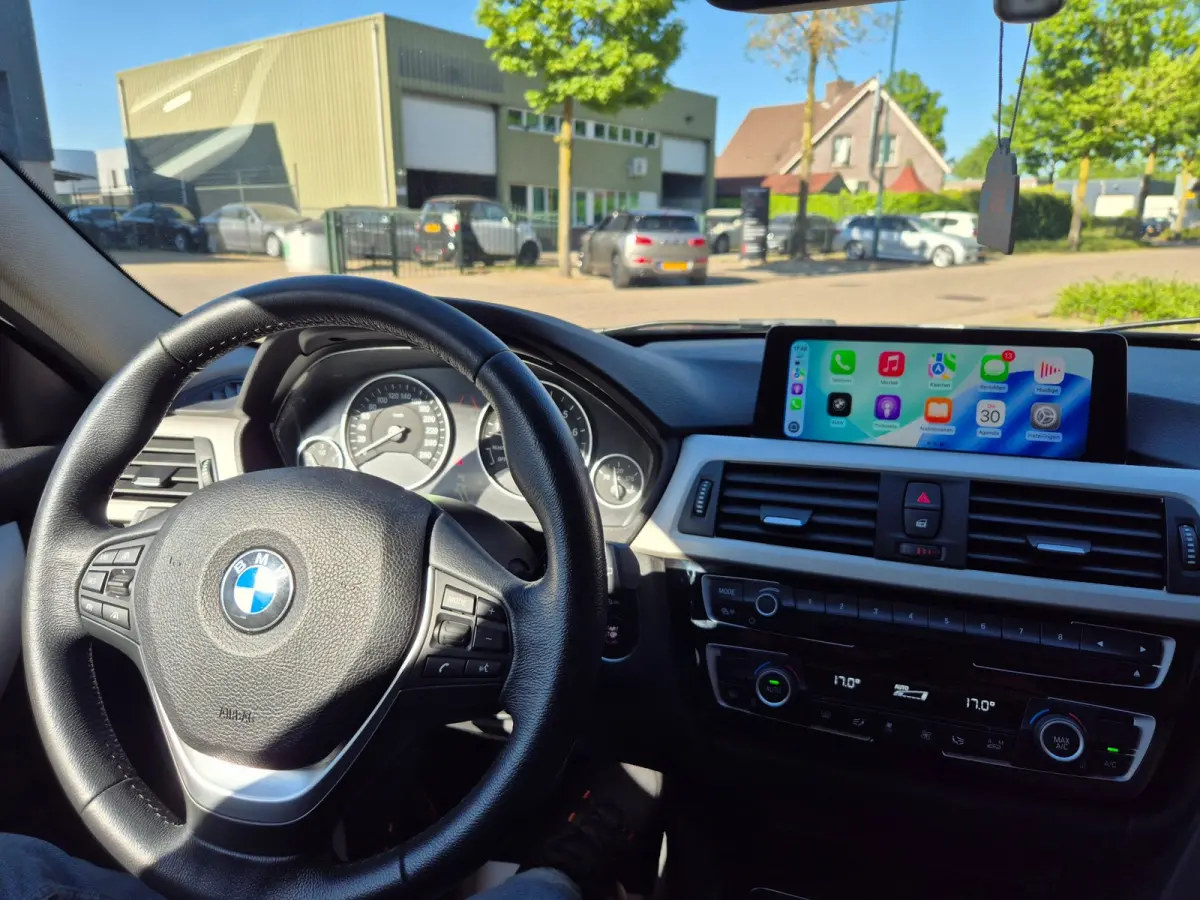 320i LCI Apple CarPlay Adaptieve Cruise Camera Sport Stoelen KeyLess Lm Velgen Corporate Lease Executive