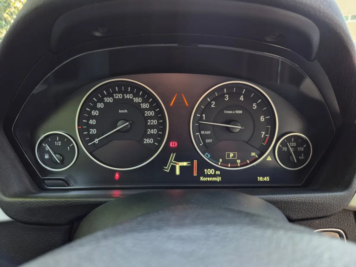 320i LCI Apple CarPlay Adaptieve Cruise Camera Sport Stoelen KeyLess Lm Velgen Corporate Lease Executive
