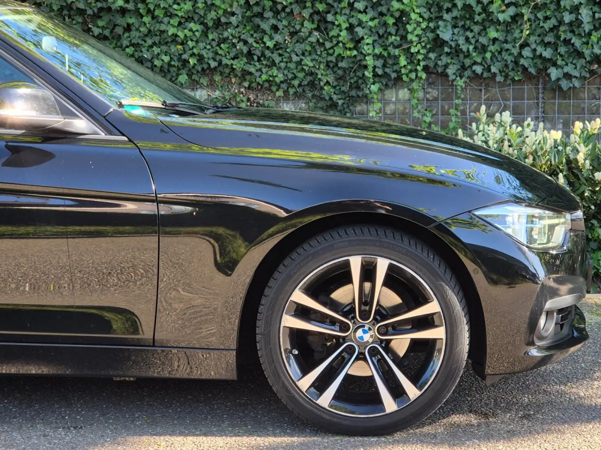 320i LCI Apple CarPlay Adaptieve Cruise Camera Sport Stoelen KeyLess Lm Velgen Corporate Lease Executive