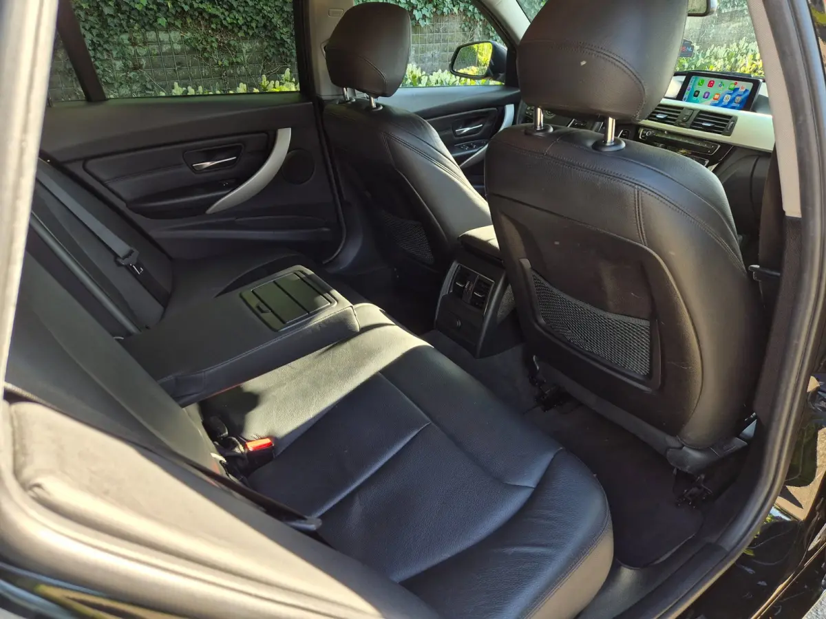 320i LCI Apple CarPlay Adaptieve Cruise Camera Sport Stoelen KeyLess Lm Velgen Corporate Lease Executive