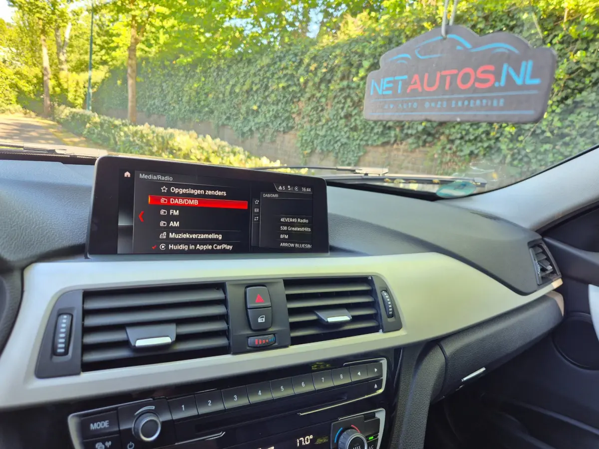 320i LCI Apple CarPlay Adaptieve Cruise Camera Sport Stoelen KeyLess Lm Velgen Corporate Lease Executive
