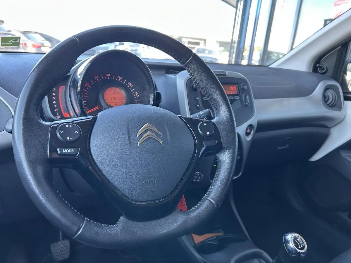 1.0 e-VTi Feel | Nette Staat | Nieuwe APK | Cruise Control | Airco | Leder Stuurwiel | Privacy Glass | 2 Sleutels |