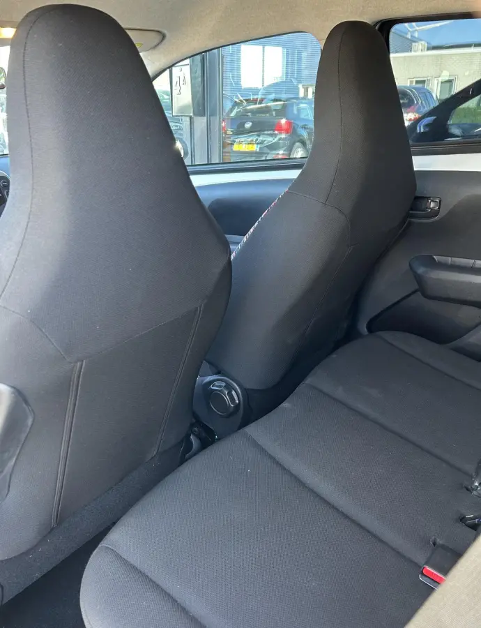 1.0 e-VTi Feel | Nette Staat | Nieuwe APK | Cruise Control | Airco | Leder Stuurwiel | Privacy Glass | 2 Sleutels |