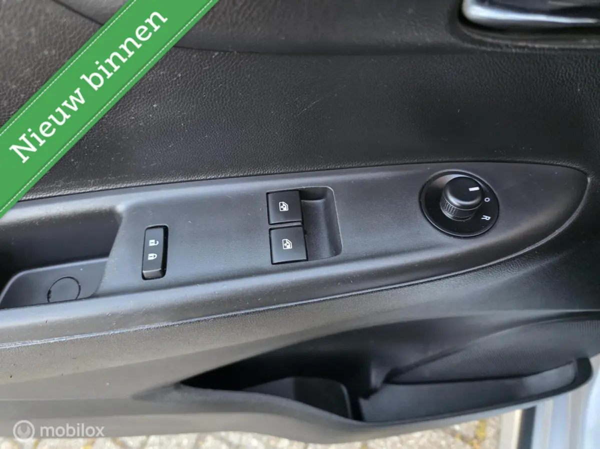 1.0 Online Edition airco apple carplay