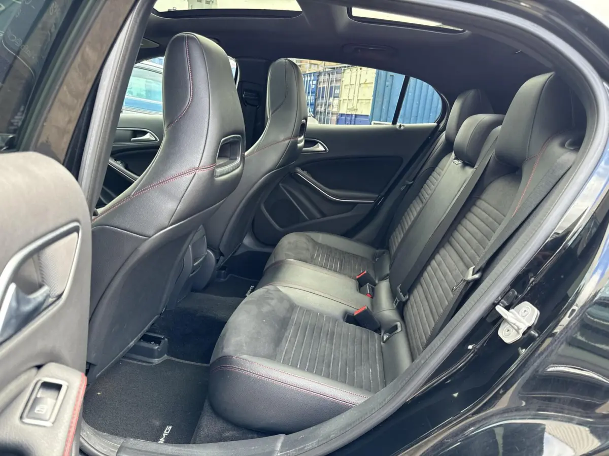 180 AMG Pano Xenon Navi Automaat
