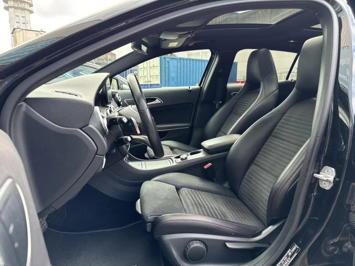 180 AMG Pano Xenon Navi Automaat