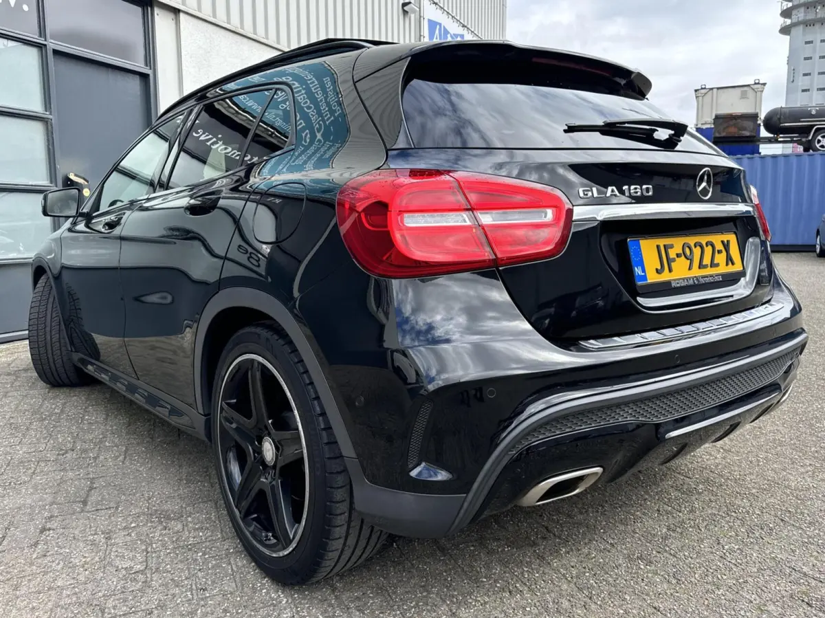 180 AMG Pano Xenon Navi Automaat