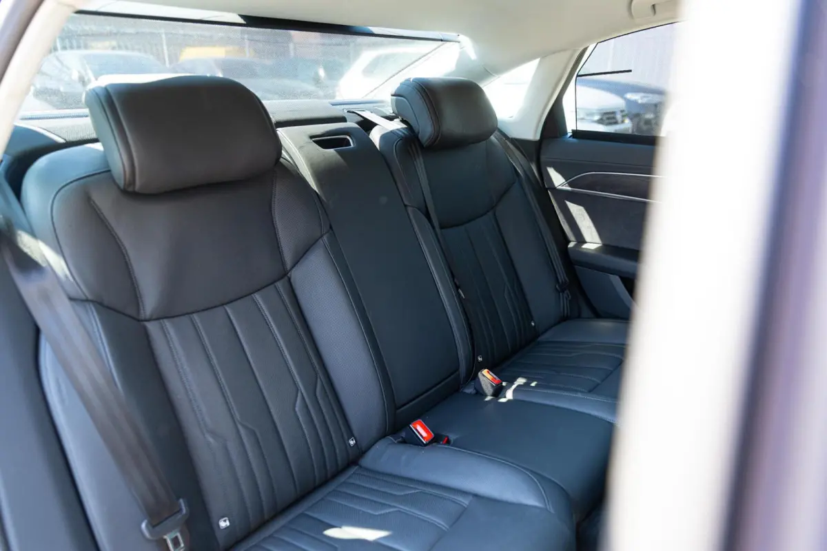 60 TFSI e quattro PANO MASSAGE HEAD UP B&O MATRIX