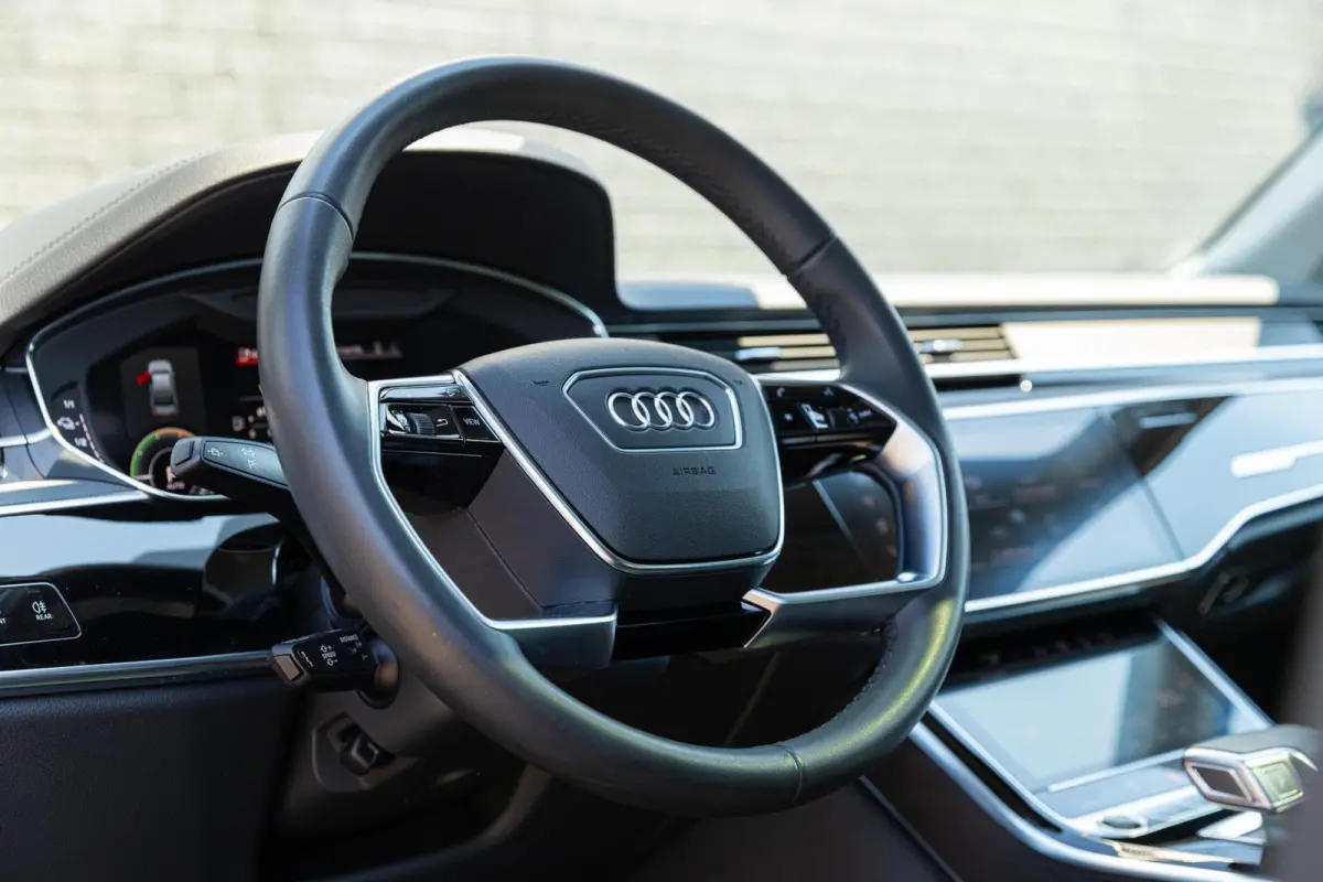 60 TFSI e quattro PANO MASSAGE HEAD UP B&O MATRIX