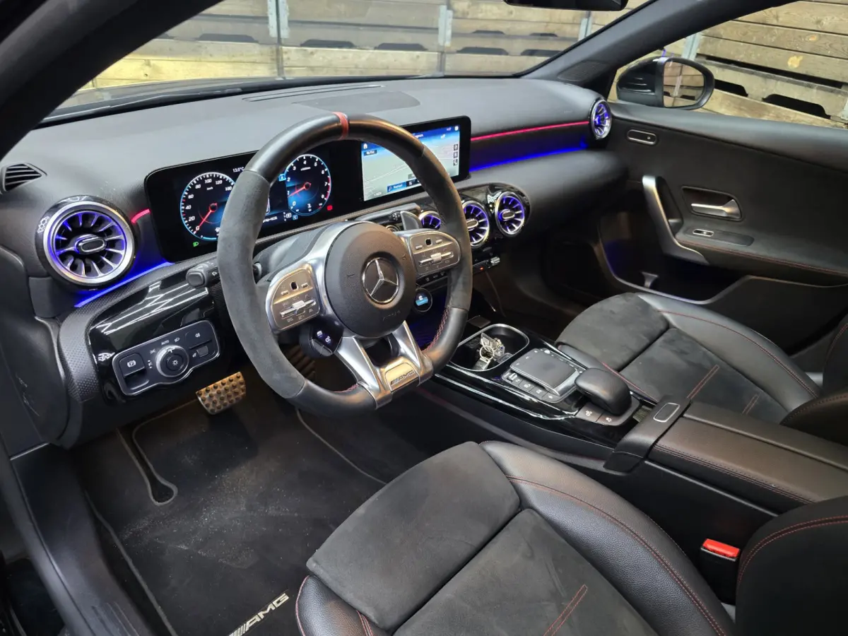 AMG 35 4MATIC Premium Pano Sfeer Camera Navi LM Trekhaak