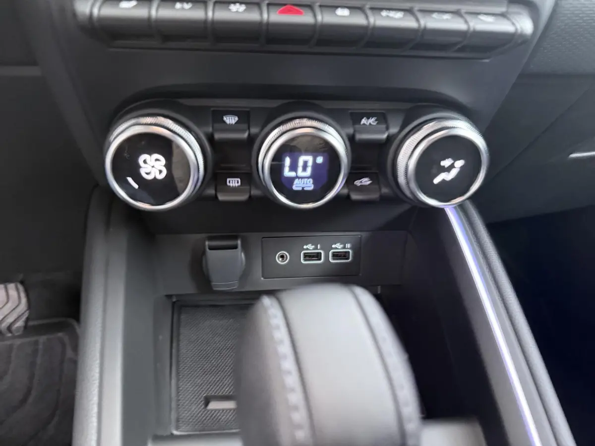 1.6 HEV Instyle | BOSE Audio | Adapt. Cruise | Stoel- & Stuurverw. |