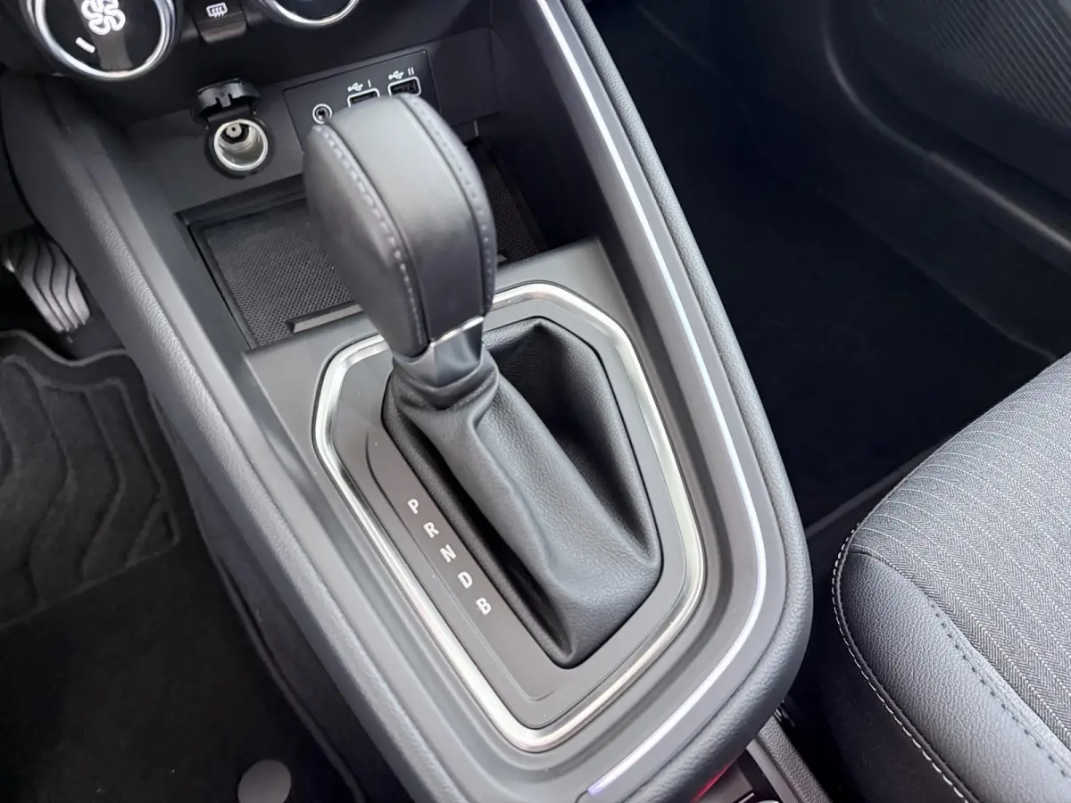 1.6 HEV Instyle | BOSE Audio | Adapt. Cruise | Stoel- & Stuurverw. |