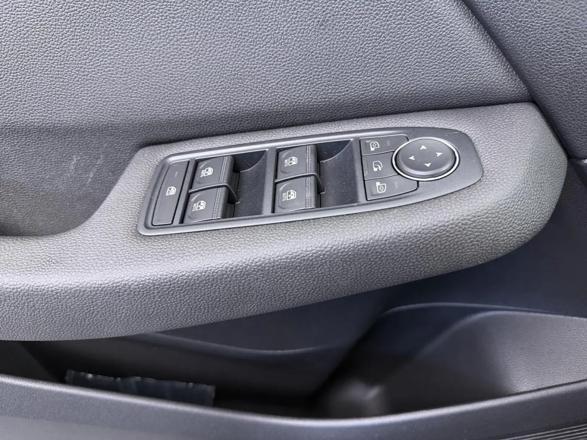 1.6 HEV Instyle | BOSE Audio | Adapt. Cruise | Stoel- & Stuurverw. |