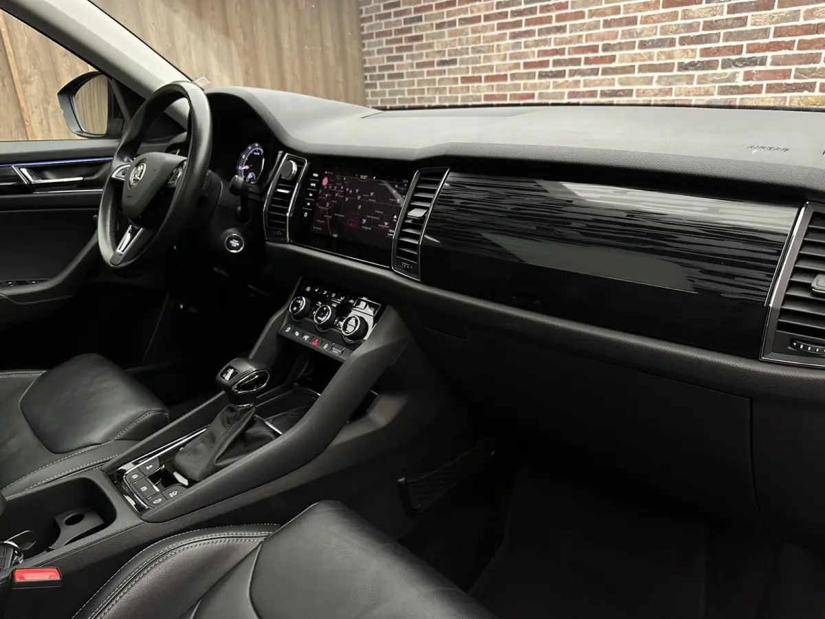 2.0 TSI 4x4 Sportline 7p. DAK CANTON LEDER TREKHAAK ELEKTR A.KLEP