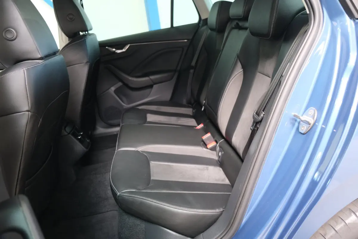 1.0 TSI Business Edition Automaat - N.A.P. Airco, Cruise, Virtual Display, Camera, PDC, Trekhaak.