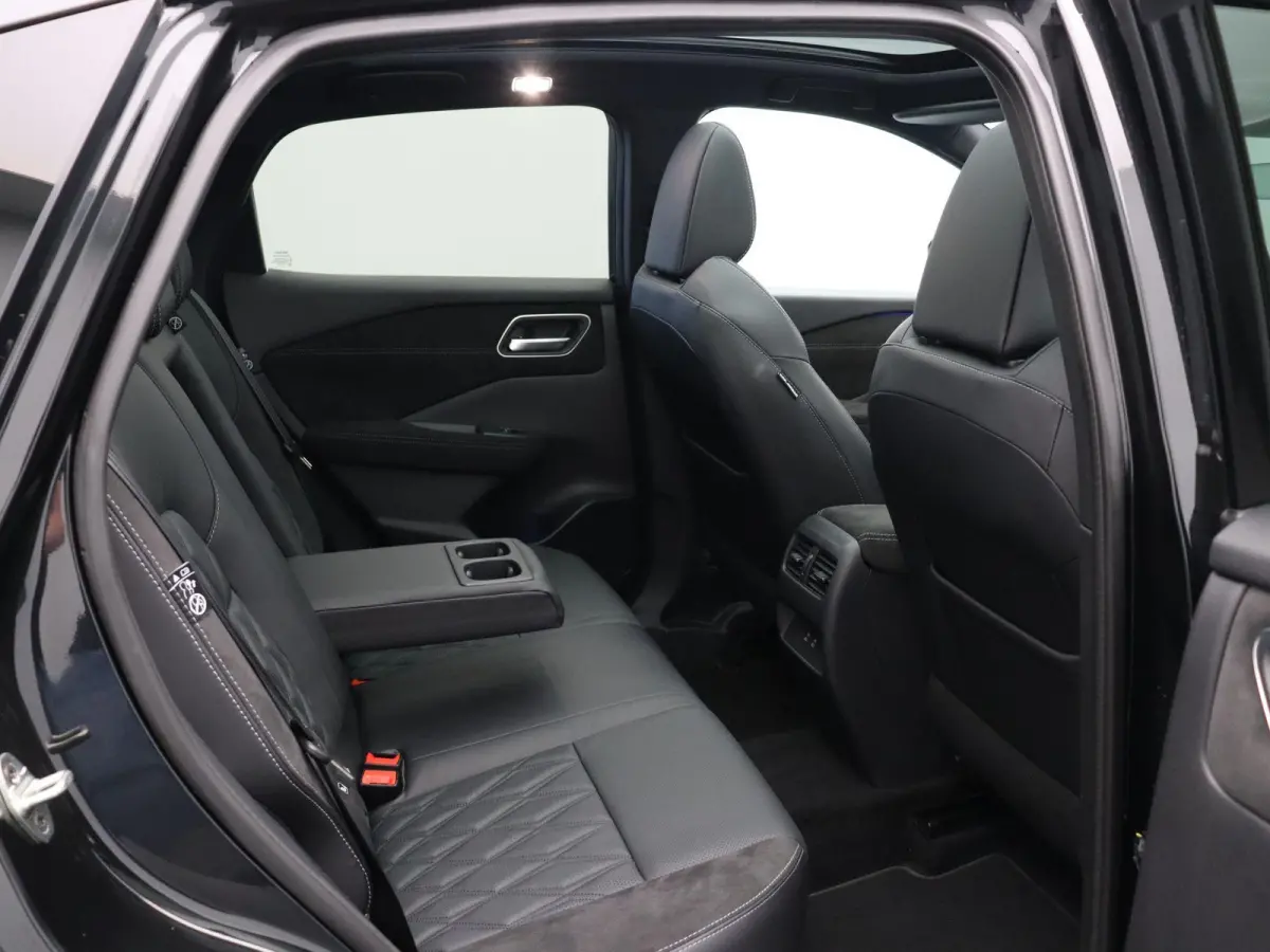 158pk MHEV Xtronic Tekna Plus | BOSE audio | Stoel, stuur en voorruitverwarming | Lederen bekleding | Elektrisch vertelbare voorstoelen | 360° camera | 20" LMV |