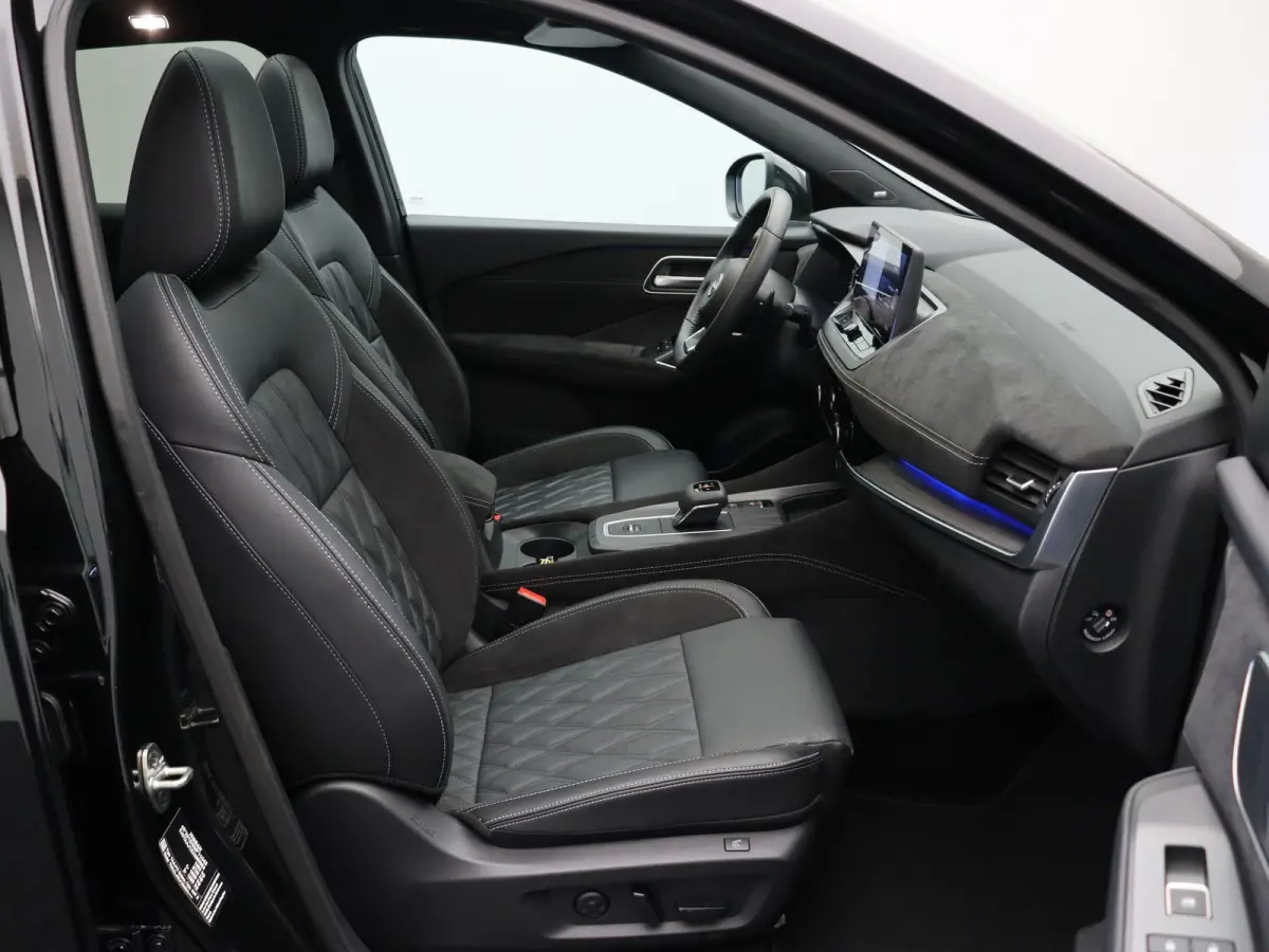 158pk MHEV Xtronic Tekna Plus | BOSE audio | Stoel, stuur en voorruitverwarming | Lederen bekleding | Elektrisch vertelbare voorstoelen | 360° camera | 20" LMV |