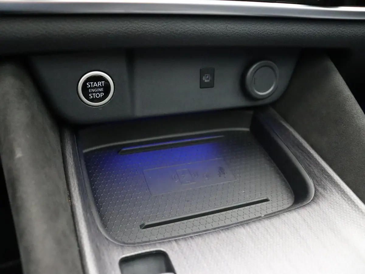 158pk MHEV Xtronic Tekna Plus | BOSE audio | Stoel, stuur en voorruitverwarming | Lederen bekleding | Elektrisch vertelbare voorstoelen | 360° camera | 20" LMV |
