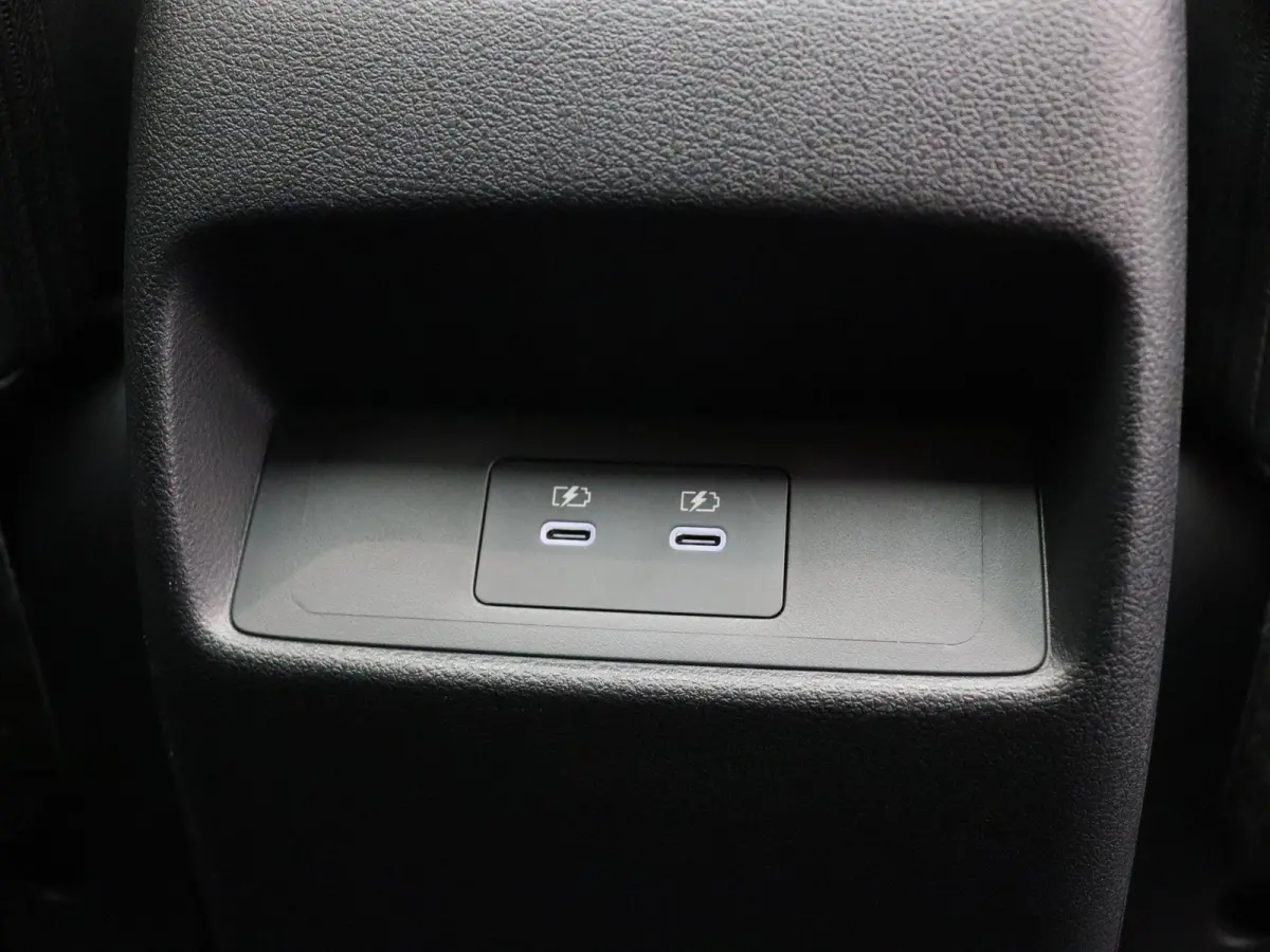 158pk MHEV Xtronic Tekna Plus | BOSE audio | Stoel, stuur en voorruitverwarming | Lederen bekleding | Elektrisch vertelbare voorstoelen | 360° camera | 20" LMV |