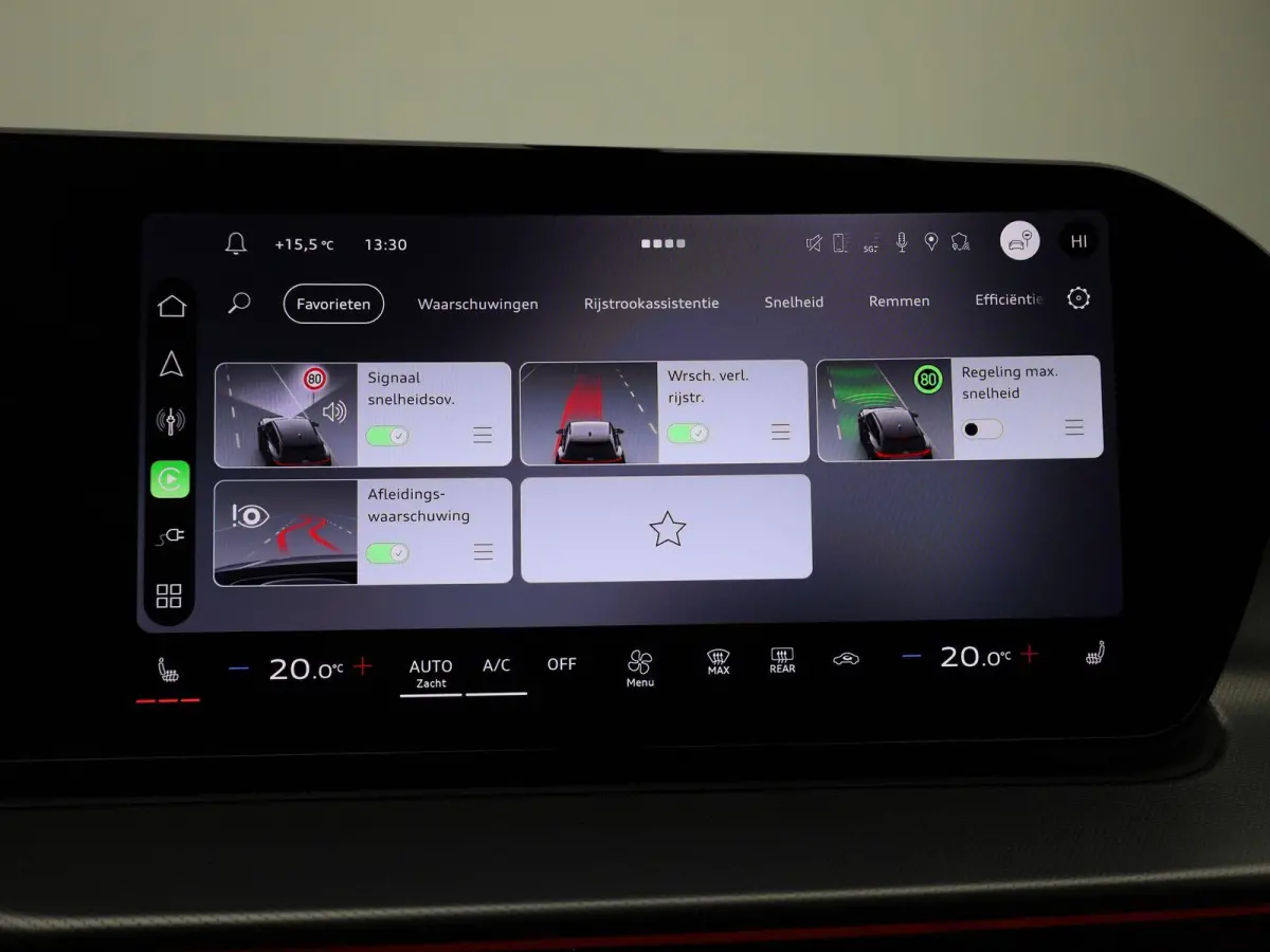 1.5 e-hybrid S edition 272 PK l Demo l Adaptive cruise control l Camera l Stoelverwarming l Climate Control l Navigatie l Apple Carplay | Android Auto l LED-koplampen l Privacy glas l