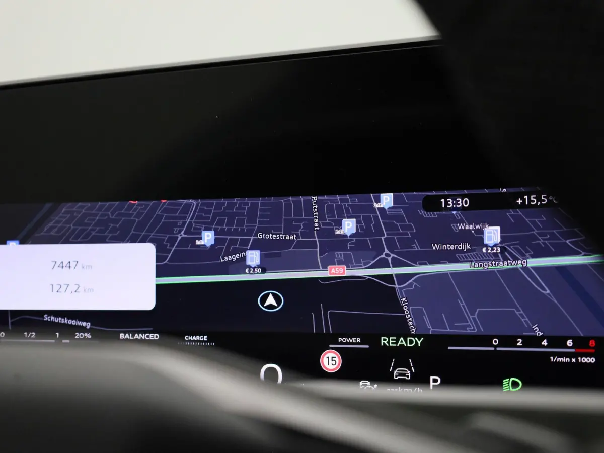 1.5 e-hybrid S edition 272 PK l Demo l Adaptive cruise control l Camera l Stoelverwarming l Climate Control l Navigatie l Apple Carplay | Android Auto l LED-koplampen l Privacy glas l