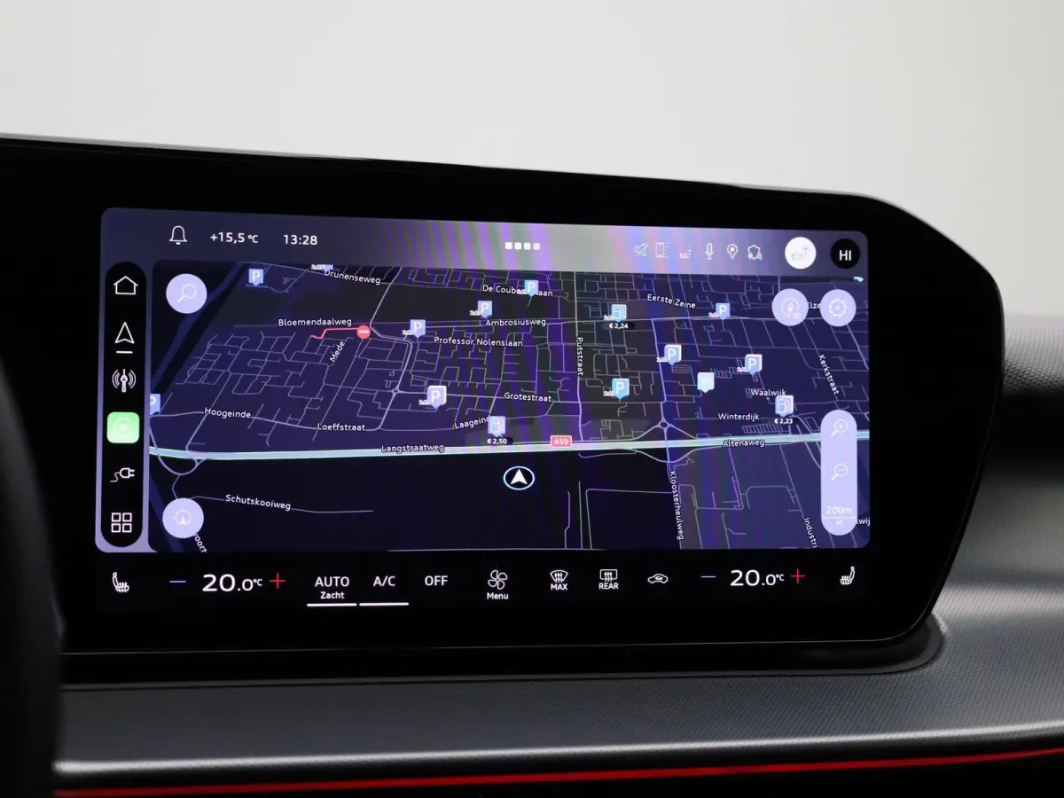 1.5 e-hybrid S edition 272 PK l Demo l Adaptive cruise control l Camera l Stoelverwarming l Climate Control l Navigatie l Apple Carplay | Android Auto l LED-koplampen l Privacy glas l