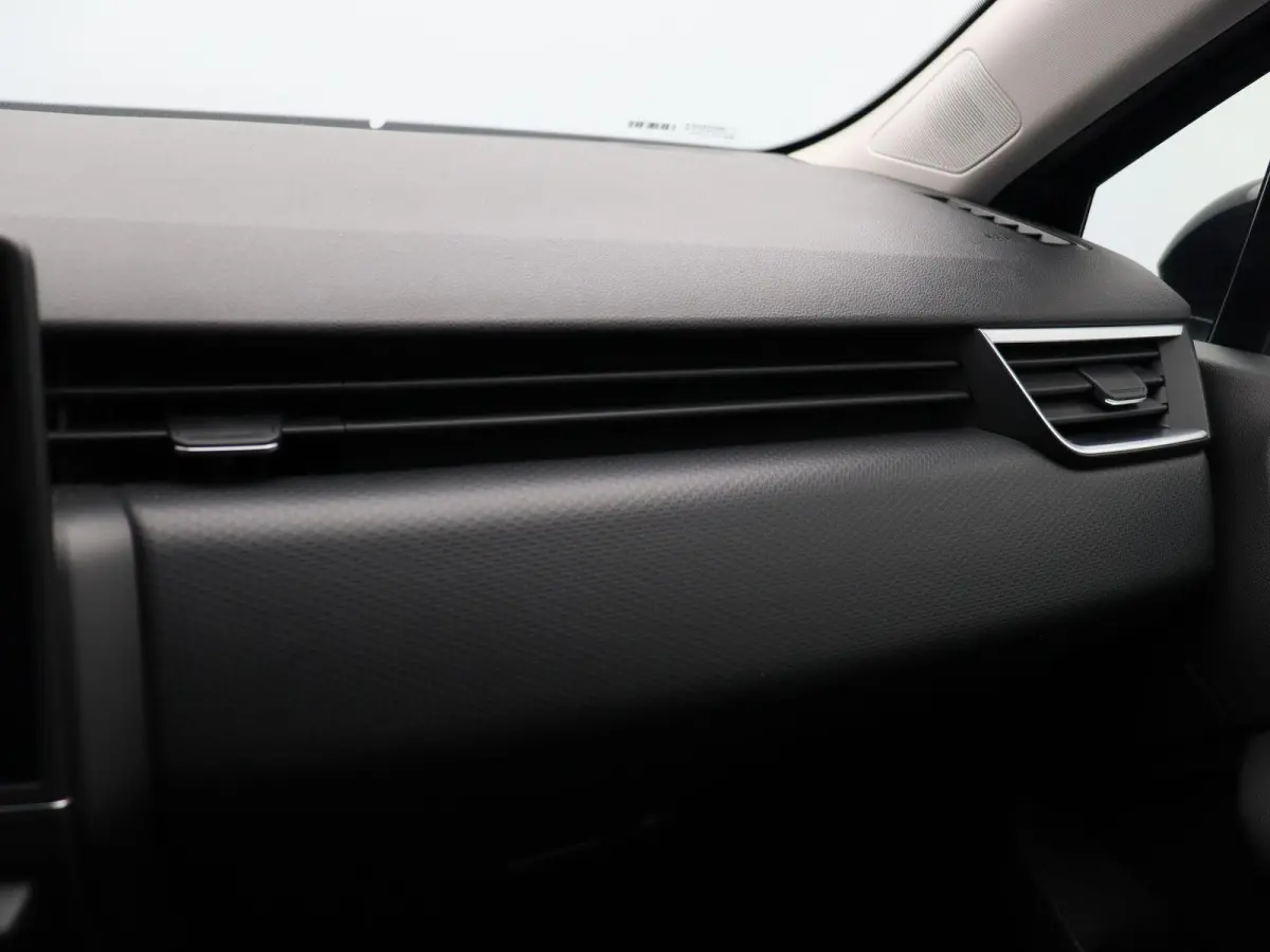 1.0 TCe Business Zen Bi-Fuel | LPG G3 | Voordelig rijden | Cruise Control | Metallic Lak | Apple Carplay & Android Auto | LED Koplampen | Parkeersensoren |